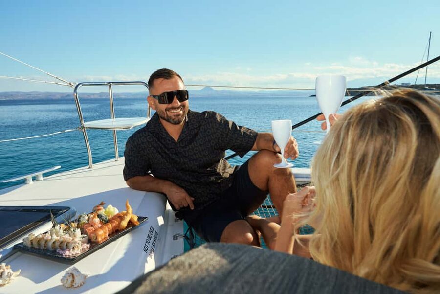 Heraklion: Dia Island Romantic Sunset Cruise with Wine - Dia Island bay: 75 minutes for water and sunset