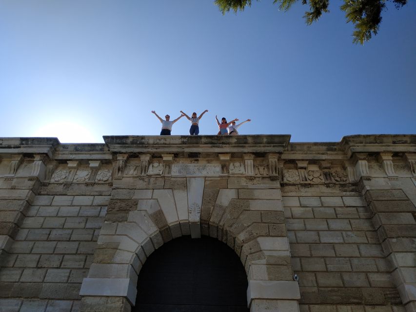 Heraklion: Ecobike Tour with Food tasting - Kornarou Square: a little free time before the meal
