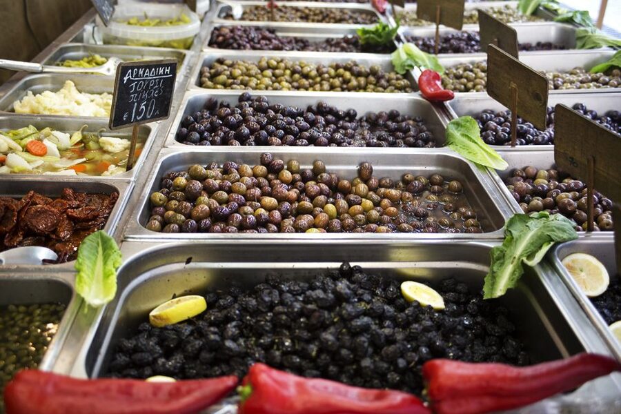 Heraklion: Food Tastings Walking Tour - Wine, raki, and meze near Rocca a Mare