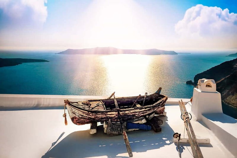 Heraklion: Guided Santorini Day Trip with Ferry Cruise - Oia: famous views in a short window