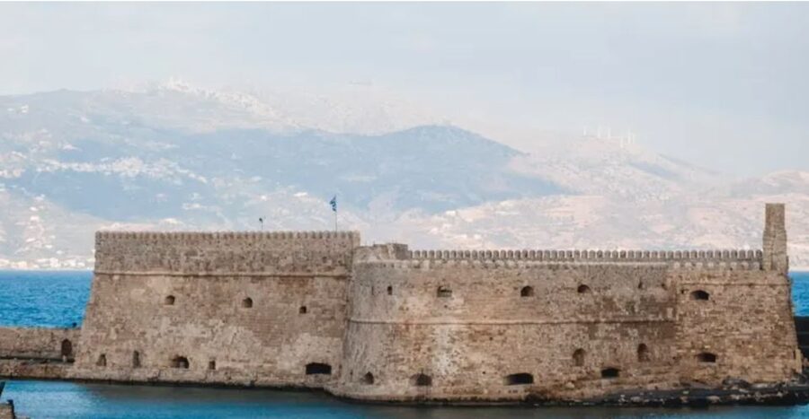 Heraklion: Hop-on Hop-off Open Top Bus Sightseeing Tour - Heraklion from the top deck