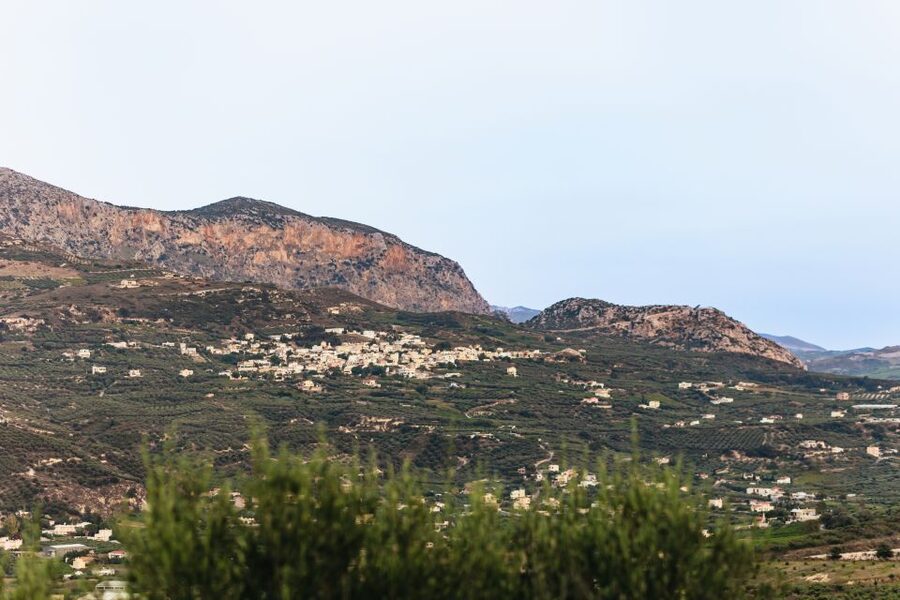 Heraklion: Horse Ride in the Cretan Mountains - What the Staff and Horses Add