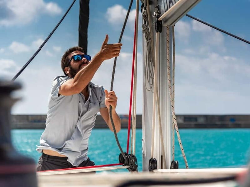 Heraklion: Luxury Catamaran Cruise to Dia Island with Lunch - Key points at a glance