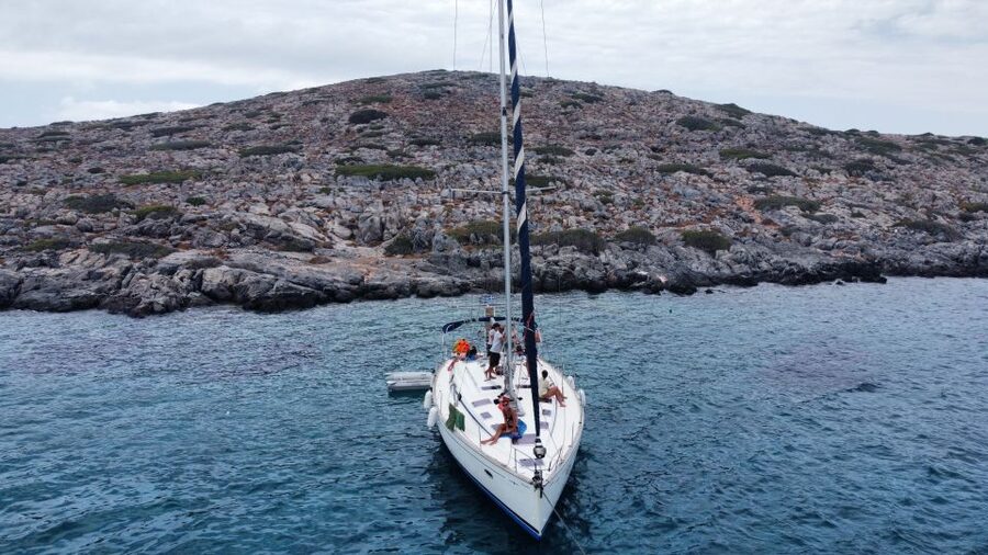 Heraklion: Nature Reserve Dia Island Full-Day Cruise & Lunch - Dolphins, sailing, and the return to Heraklion