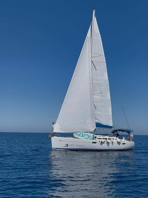 Heraklion: Sailing Trip to Dia Island with Lunch & Swimming - Lunch on the boat: useful, filling, and easy