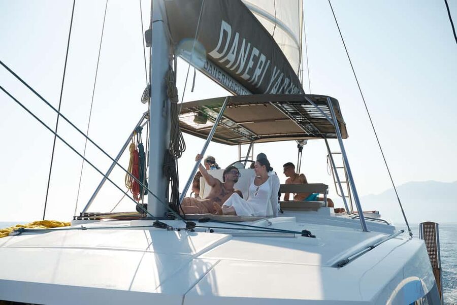 Hersonissos: Catamaran Sailing Trip to Dia Island with Lunch - Transport, booking details, and what to bring