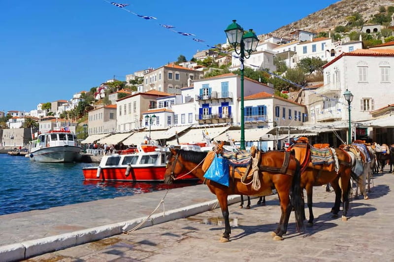 Hydra Island Trip from Athens with Ferry Tickets Included - Leaving Athens for the port