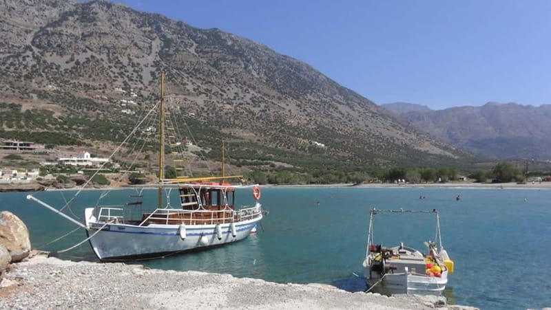 Jeep Driving Tour to Thripti Mountains and typical villages - Vineyards, olive fields, and villages with a slower rhythm