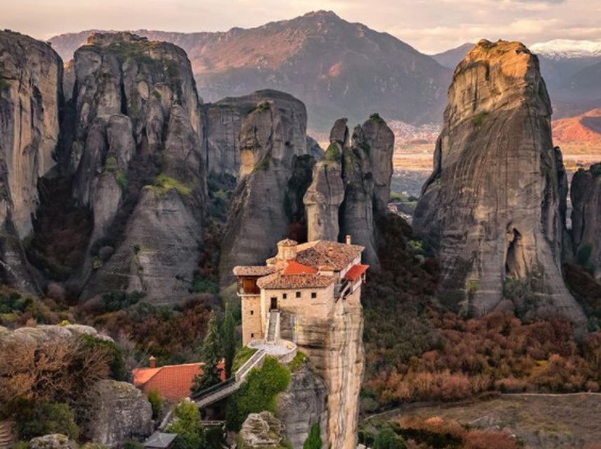 Kalabaka: Meteora Private Day Tour with a Local Guide - What the guides add to the visit