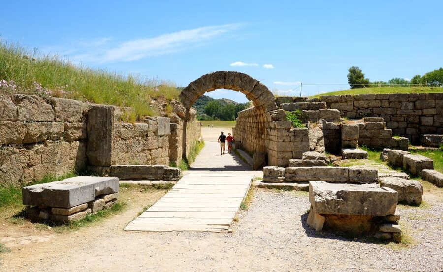 Katakolo Port: Transfer to Ancient Olympia and VR Audio Tour - Key points to know before booking