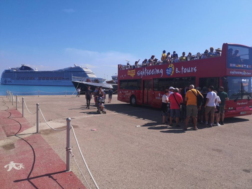 Katakolo: Pyrgos and Katakolo Hop-on Hop-off Bus Tour - Pyrgos city center and the Eparcheion