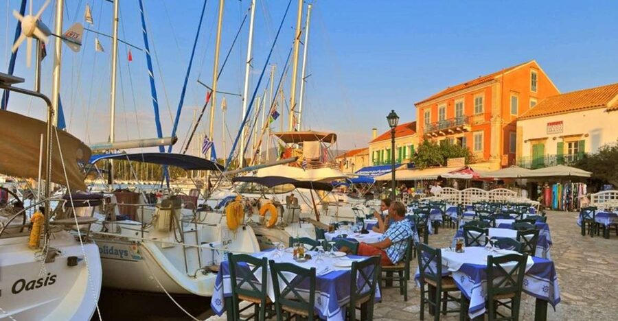 Kefalonia: Island Highlights Bus and Boat Tour with Lunch - The day’s best features at a glance