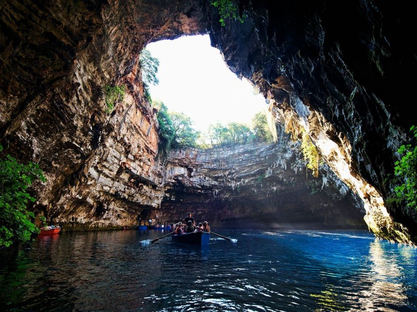 Kefalonia: Wine Tasting, Melissani, Drogarati & Fiscardo - Robola Winery and a taste of Kefalonia