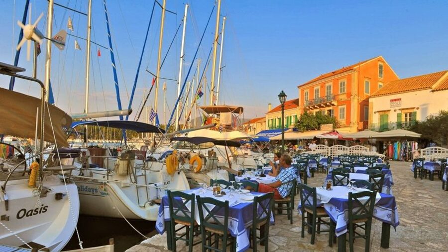 Kefalonia: Wine Tasting, Melissani, Drogarati & Fiscardo - Pickup, transport and the long island loop