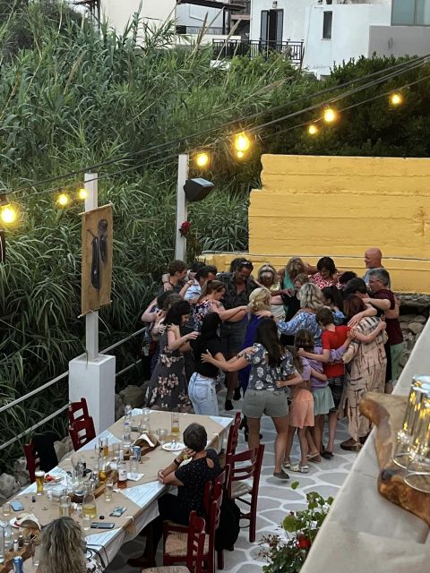 Kissamos: Greek Night with Buffet Dinner and Plate Smashing - The 15.3-meter table and the Cretan buffet