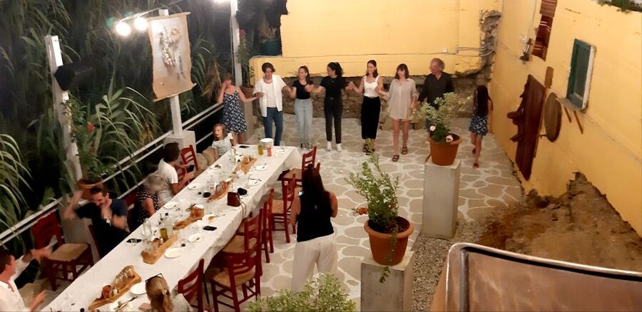 Kissamos: Greek Night with Buffet Dinner and Plate Smashing - Why the family-run atmosphere matters