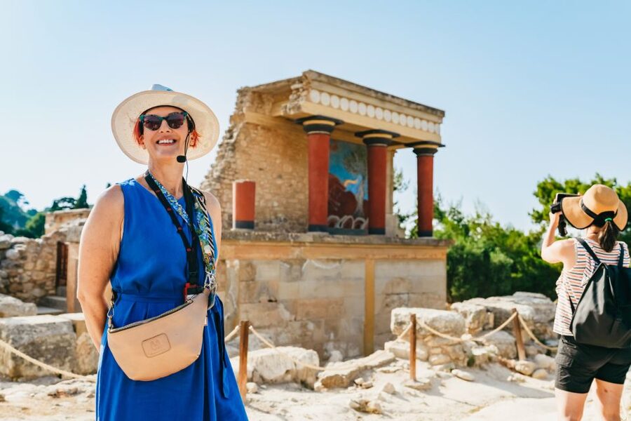 Knossos: Knossos Palace Skip-the-Line Guided Walking Tour - Choosing the right time: 9:00 AM or 5:00 PM