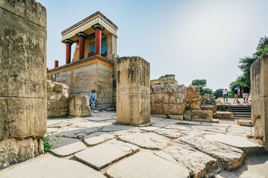 Knossos: Knossos Palace Skip-the-Line Guided Walking Tour - What to bring and what to expect physically