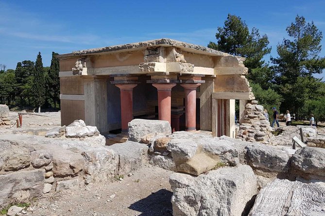 Knossos Palace and Pottery experience (Luxury Adventure) - Who should book this experience?