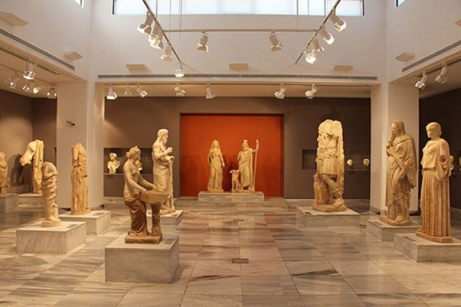 Knossos Palace, Museum & Heraklion City Tour From Chania - Key points to know before booking