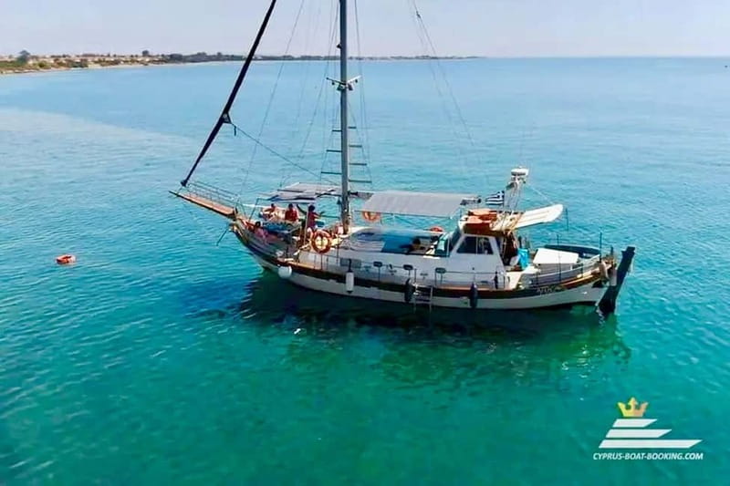 Kolymbia: Day Cruise to Lindos with 2 swimming stops - Three hours to explore Lindos your way