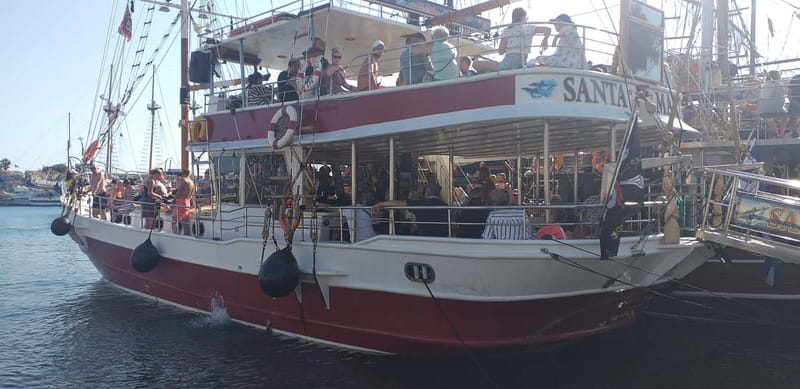 Kos: 3-Island Cruise with Greek BBQ Lunch and Swimming - Crew, atmosphere, and comfort