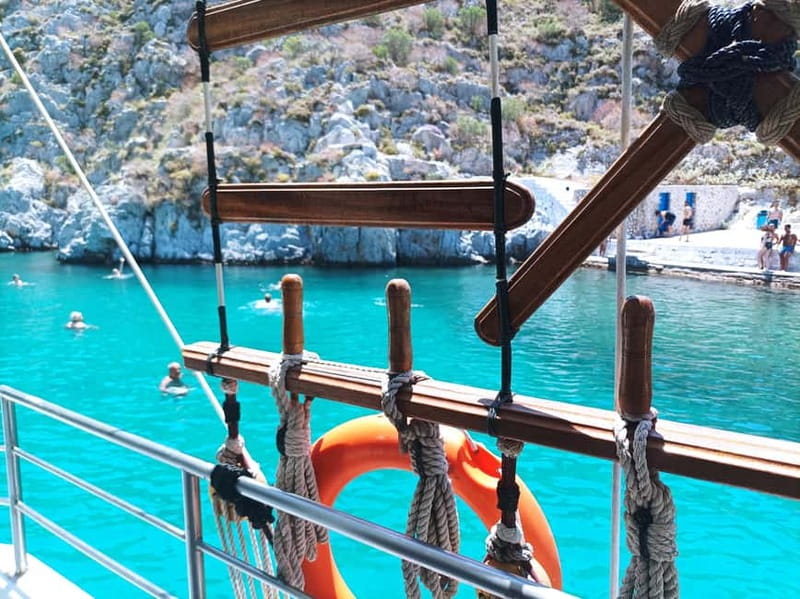 Kos: 3-Island Cruise with Lunch and Hotel Transfer - Kalymnos and the village of Vathy