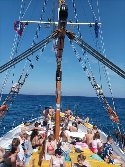 Kos: 3-Island Cruise with Lunch and Hotel Transfer - Lunch on board, with a practical warning
