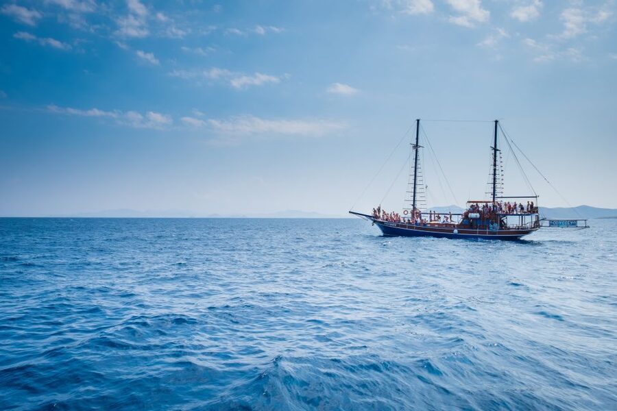 Kos Town: Kalymnos & Pserimos Day Cruise & Optional Transfer - Plati and the best time to get in the water