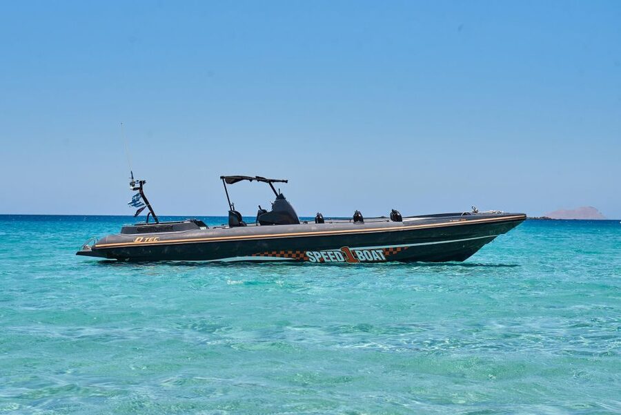 Limeniskos: Gramvousa and Balos Speedboat Tour with Drinks - Drinks, comfort, and the feel of the boat