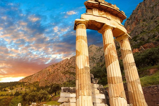 Mercedes Private Tour to Delphi and Arachova - Why Delphi Works as an Athens Day Trip