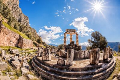 Mercedes Private Tour to Delphi and Arachova