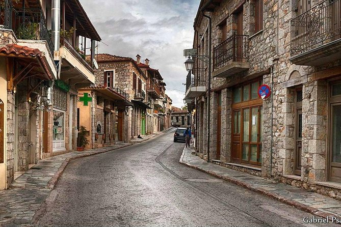 Mercedes Private Tour to Delphi and Arachova - The Ancient Site and the Climb to the Stadium