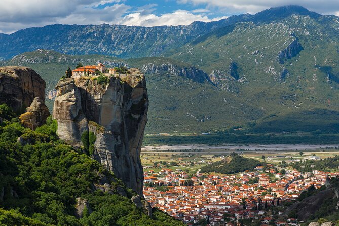 Meteora Day Trip with central Pick up & optional Lunch - Riding up into Meteora