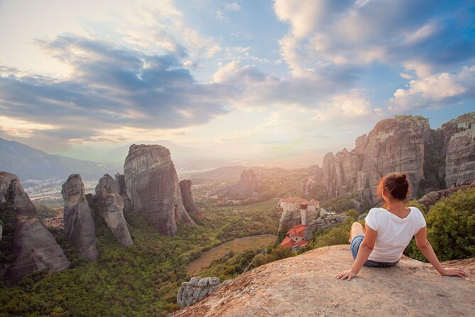 Meteora & Delphi 3 Days Semi Private Tour - Day one: first views of the Meteora monasteries
