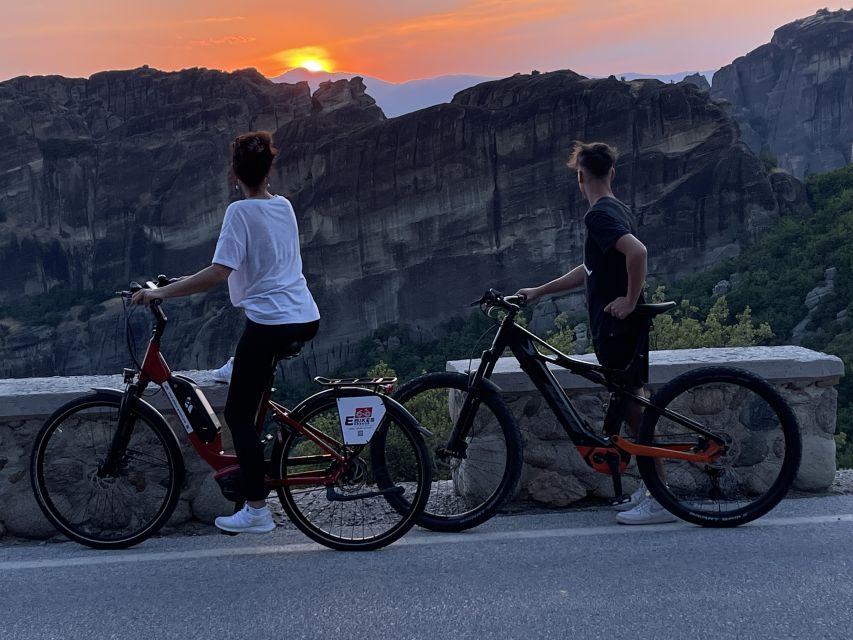 Meteora: E-Bike Epic Sunset Tour With Local Guide & Drink - Key points about the Meteora sunset e-bike tour