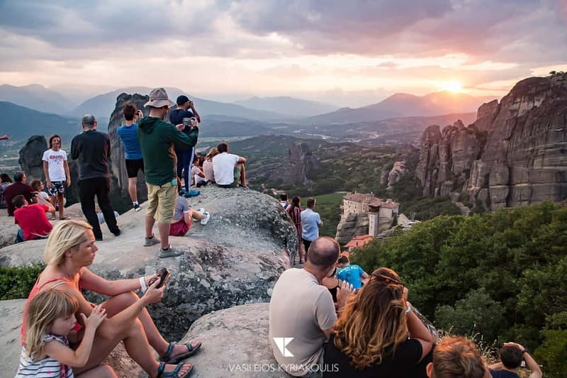 Meteora: Majestic Sunset Tour & Monasteries with Local Guide - Seeing all six monasteries from the Meteora roads