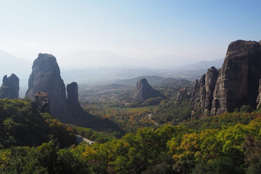 Meteora Monasteries Tour from Athens - Lunch in Kalambaka or Kastraki
