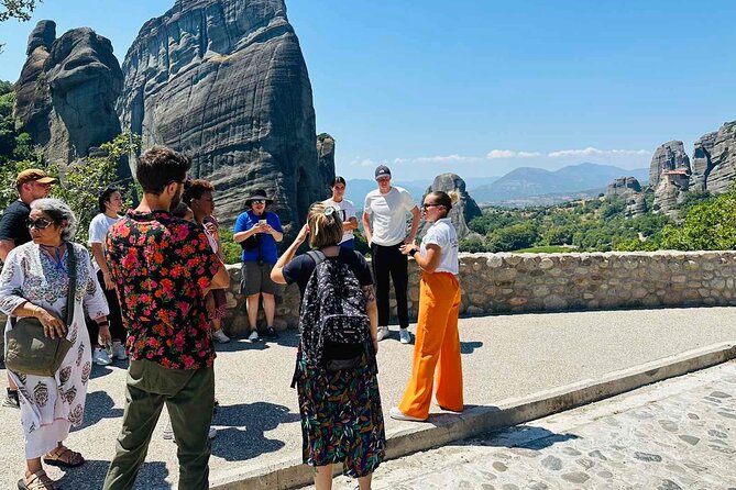 Meteora: Panoramic Morning Small Group Tour with Local Guide - Varlaam and Rousanou: two different experiences