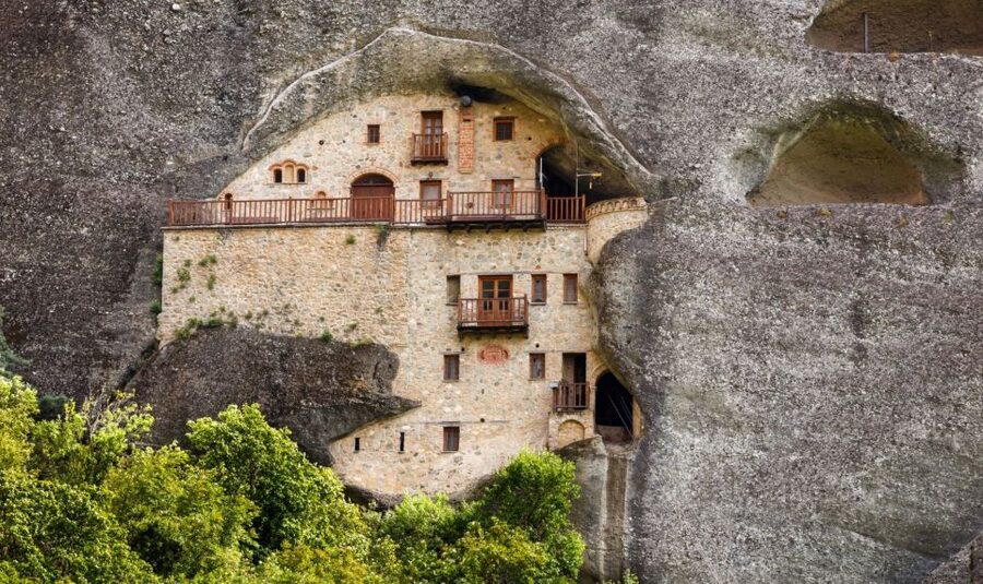 Meteora: Sunset Hike to Secret Caves - Hotel pickup from Kalabaka or Kastraki