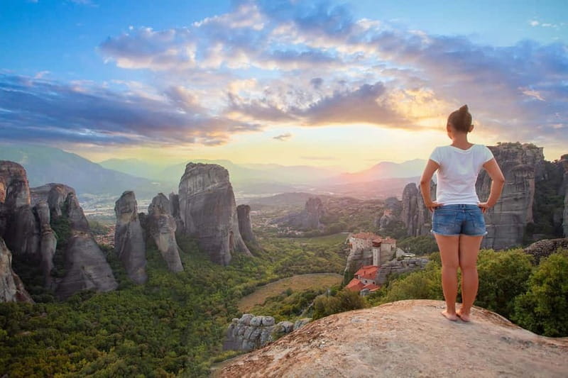 Meteora: Sunset Small Size Tour with Monastery & Caves visit - Why an evening tour suits Meteora