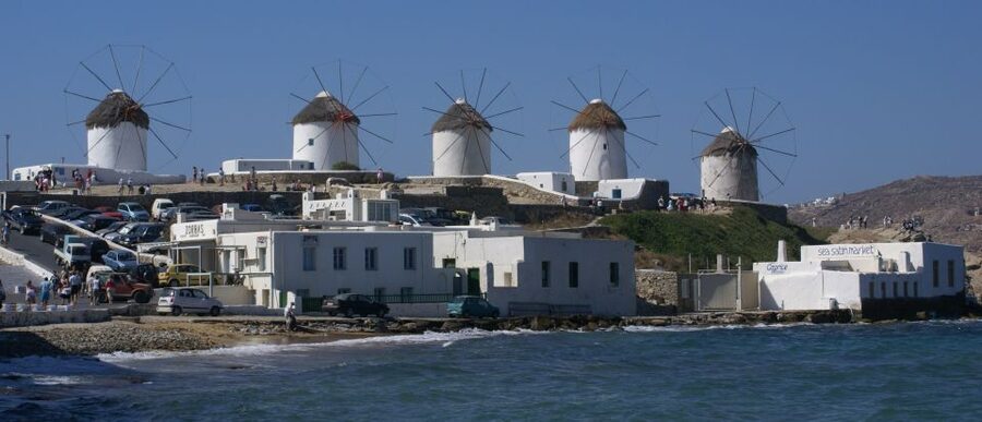 Mykonos: Half-Day City Walking Tour and Island Bus Tour - The final viewpoint and return to town