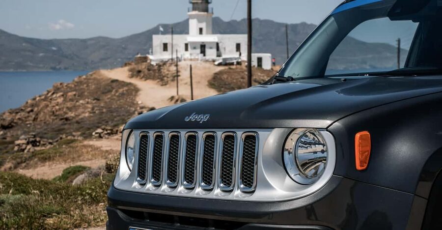 Mykonos Hidden Spots Jeep Guided Private Tour - Mykonos Town closes the day with famous sights