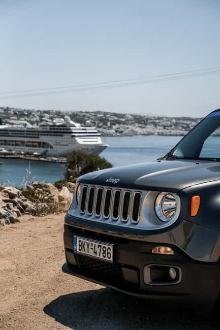 Mykonos: Private Island Tour with local guide -Jeep Renegade - Greek coffee, sweets, and local conversation