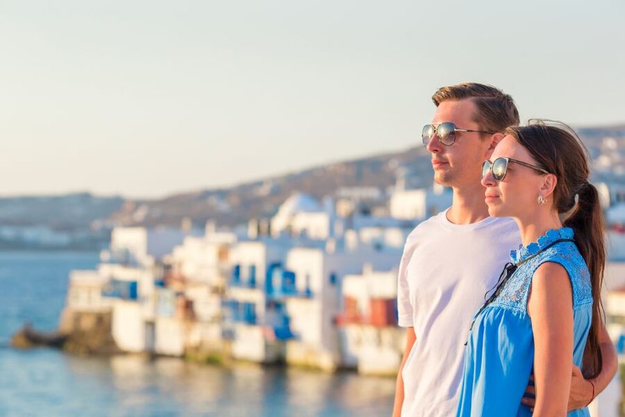Mykonos: Private Photoshoot at Alefkandra - Photographing Little Venice from the waterfront