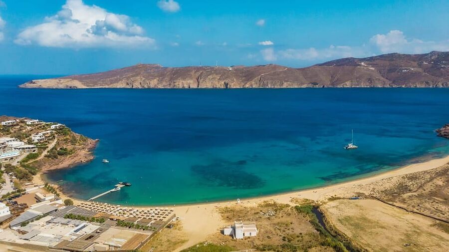 Mykonos: Private Tour Island With A Local - Why a local driver makes sense on Mykonos
