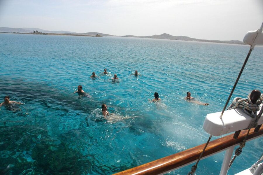 Mykonos: Sunset Party Boat Cruise with 1 Drink - Quick highlights