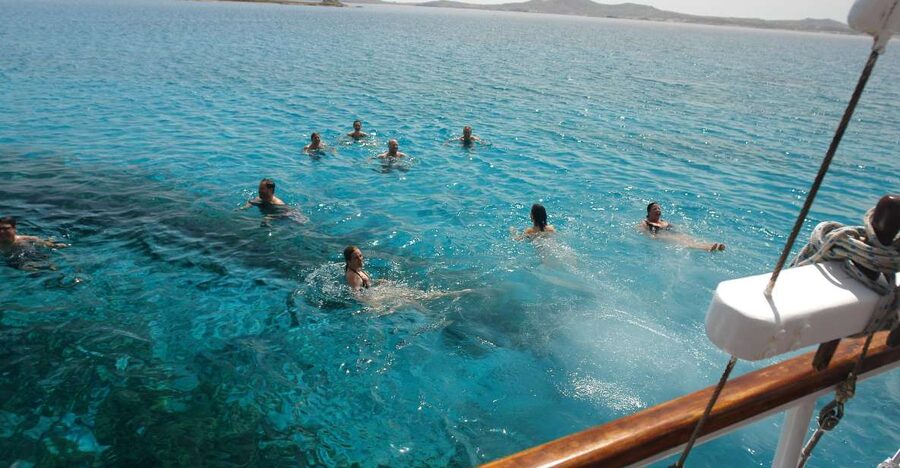 Mykonos: Sunset Party Boat Cruise with 1 Drink - Meeting at the Old Port at 5:30 PM