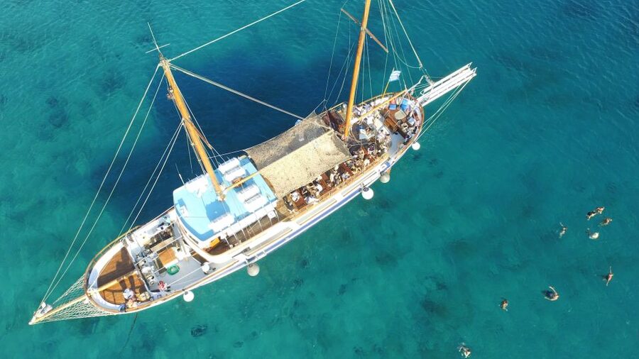Mykonos: Sunset Party Boat Cruise with 1 Drink - The music and crowd shape the experience