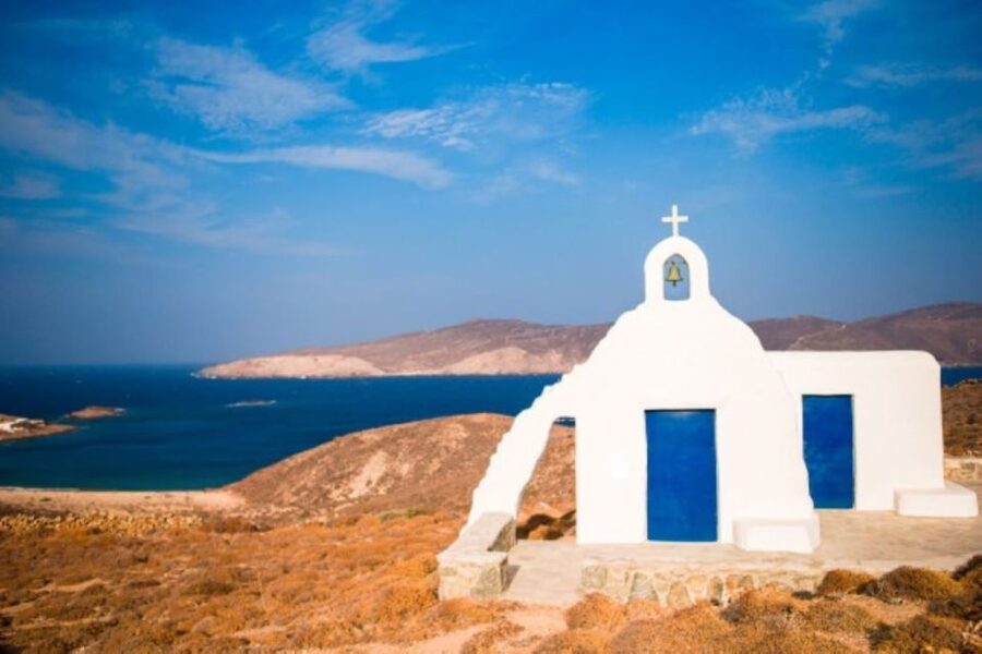 Mykonos Walking Tour - Matogianni Street and the polished side of Mykonos